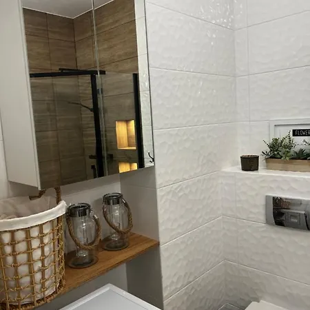 Sadowa Nr9 Mieszkanie 87 Garaz Gratis ! * Έλμπλαγκ