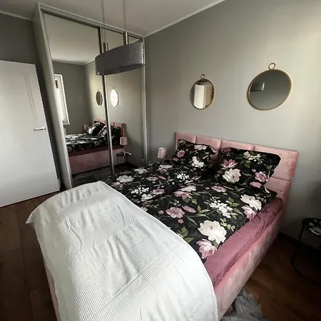 Sadowa Nr9 Mieszkanie 87 Garaz Gratis !