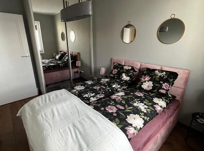 Sadowa Nr9 Mieszkanie 87 Garaż Gratis !